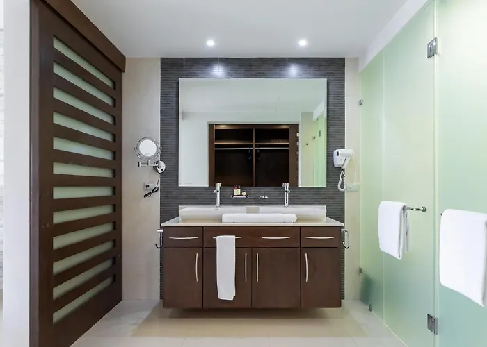Mareazul Front 4*