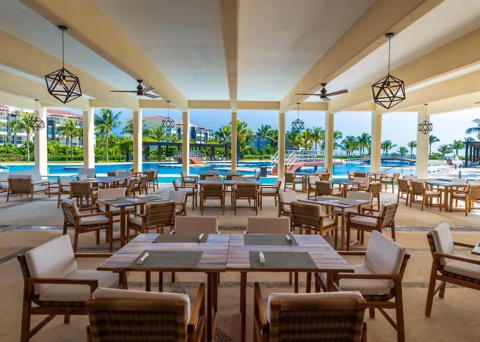 Mareazul Front Apartahotel